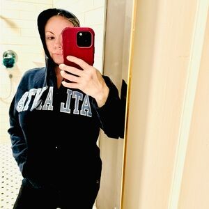 Navy New York Popular Hoodie with a zip! Cute and comfy!